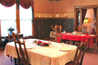 Photo of Abilene's Victorian Inn Bed and Breakfast dining room